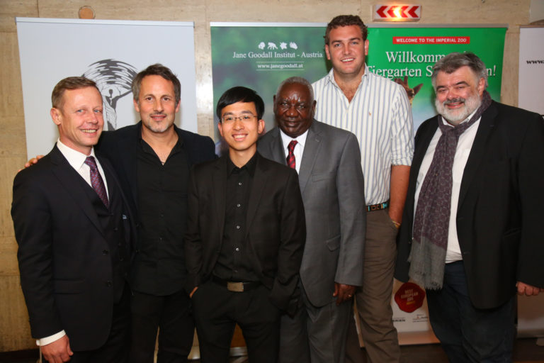 Producer Wolfgang Knöpfler, Director Richard Ladkani, protagonists Hongxiang Huong, Elisifa Ngowi, Craig Miller and CEO of TMFS, Walter Köhler (f.l.t.r.)© Ludwig Schedl