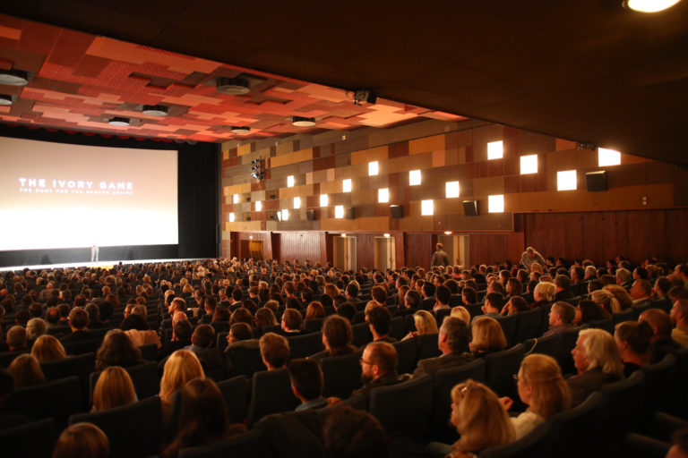 A fully packed Gartenbaukino at the premiere of 'The Ivory Game'© Ludwig Schedl